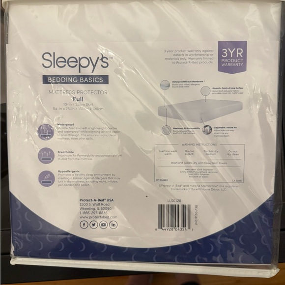 New Sleepy’s mattresss protector - Picture 4 of 4